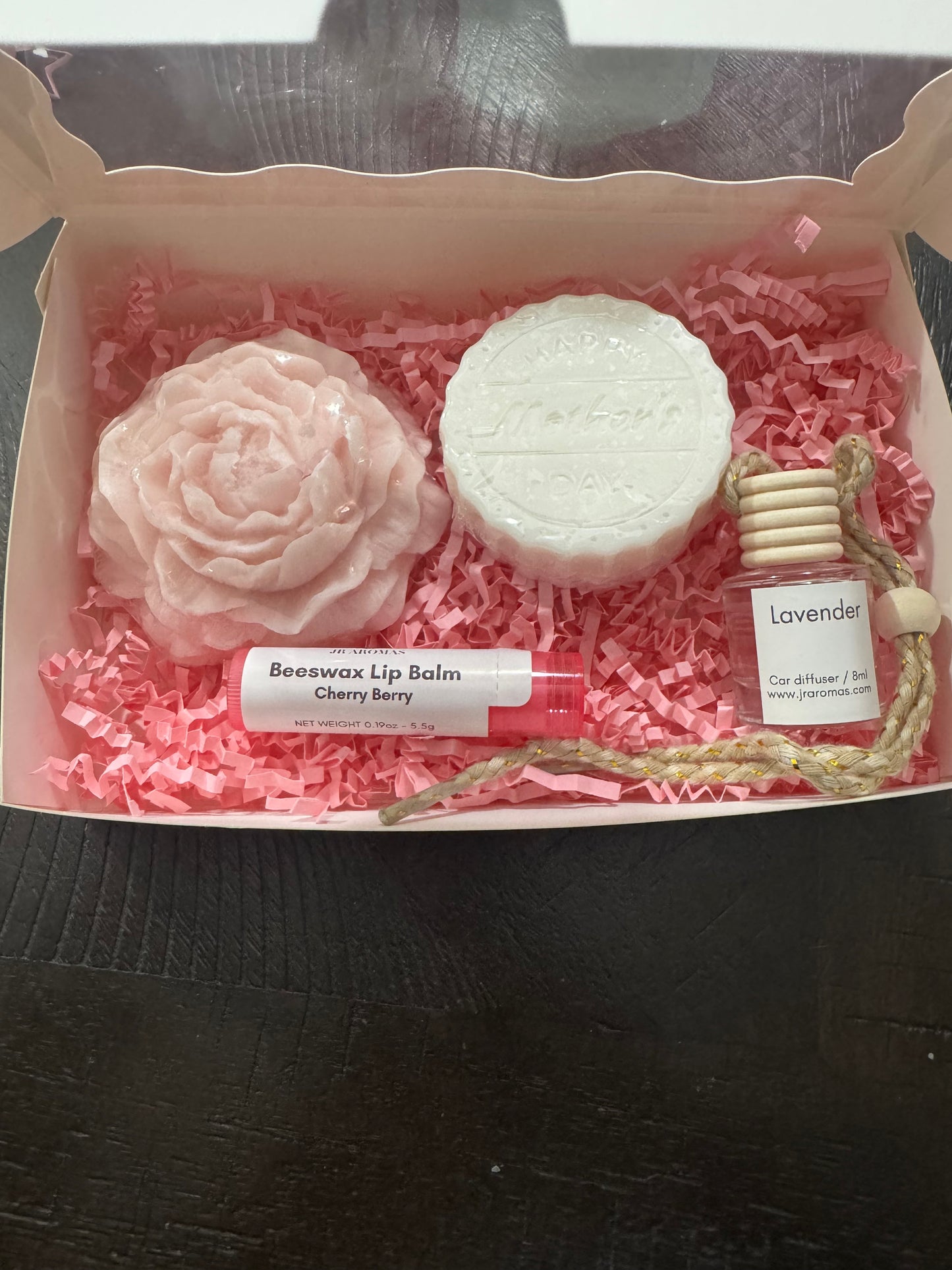 Mom’s gift box