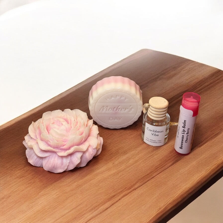 Mom’s gift box